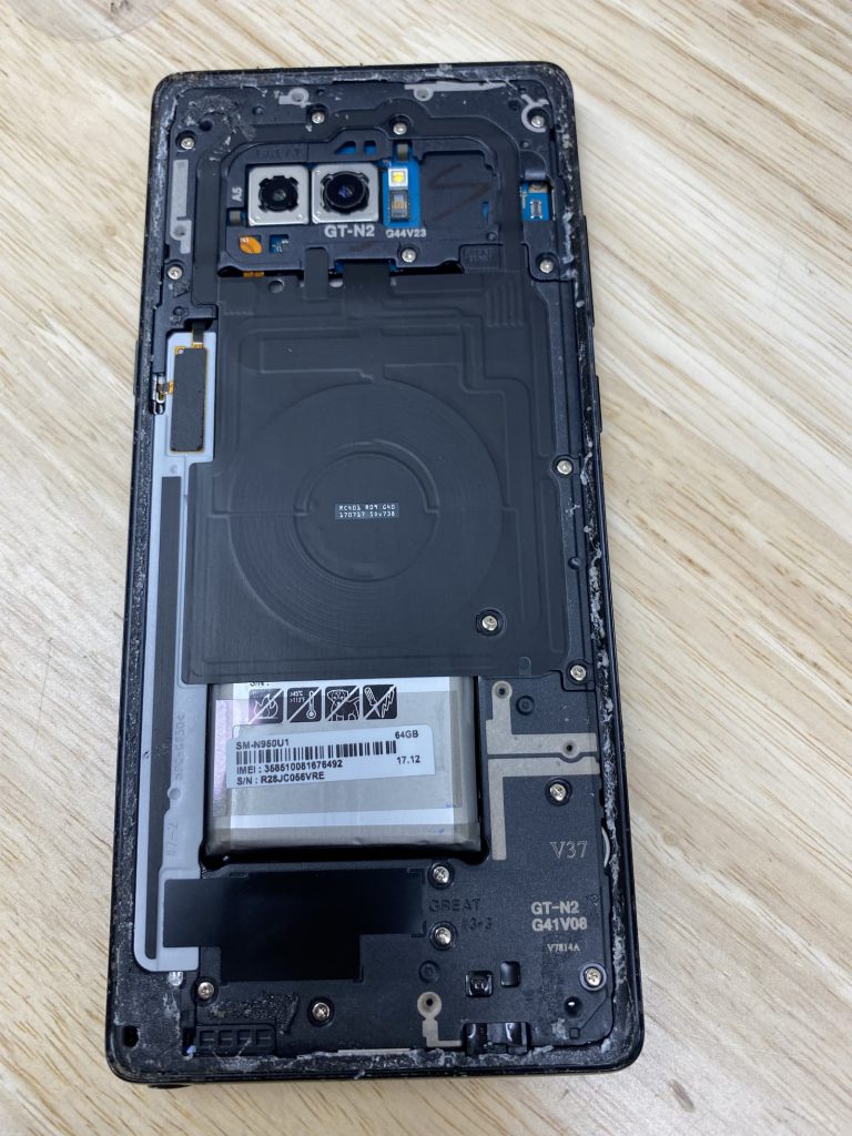 Screen removed from Samsung Galaxy Note 8