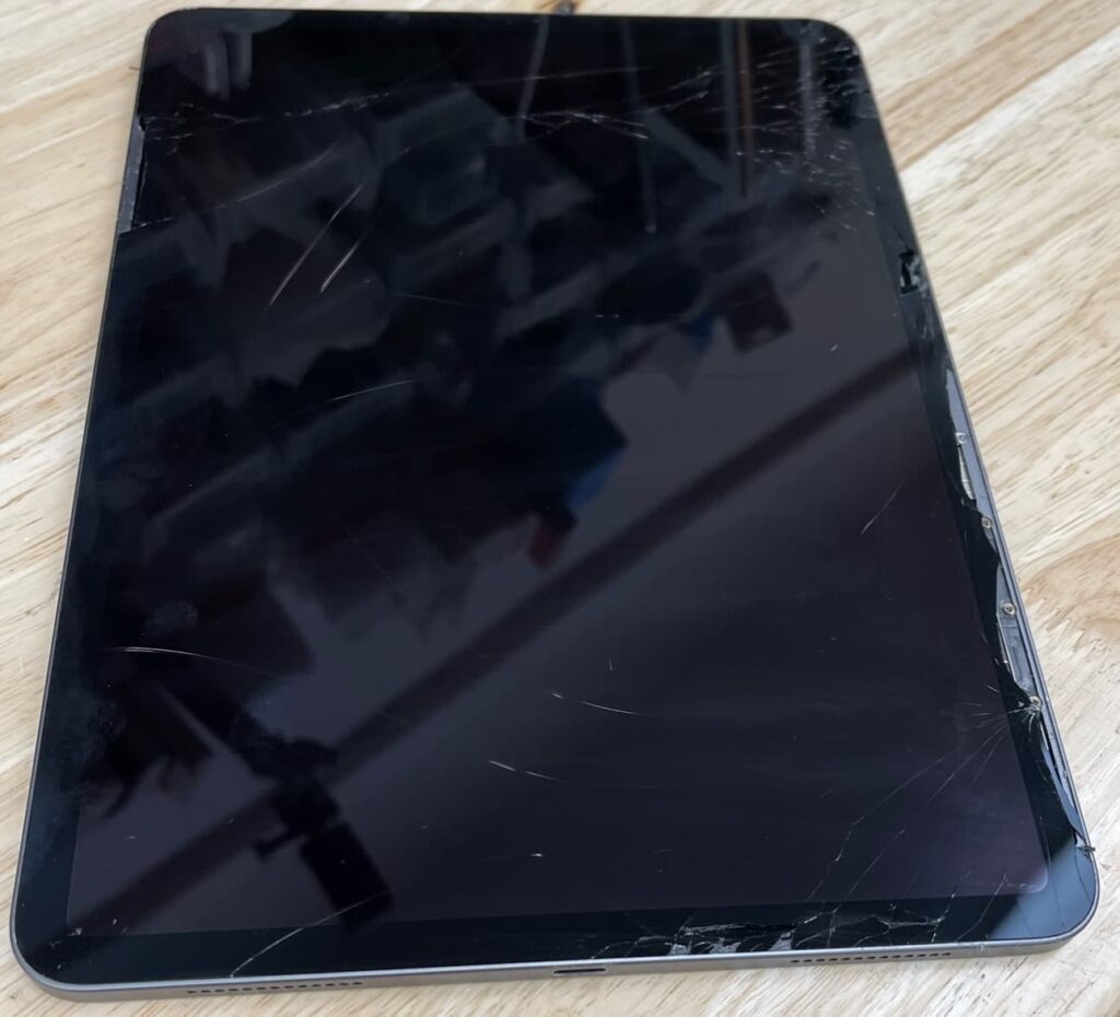 Cracked glass on iPad 11 inch