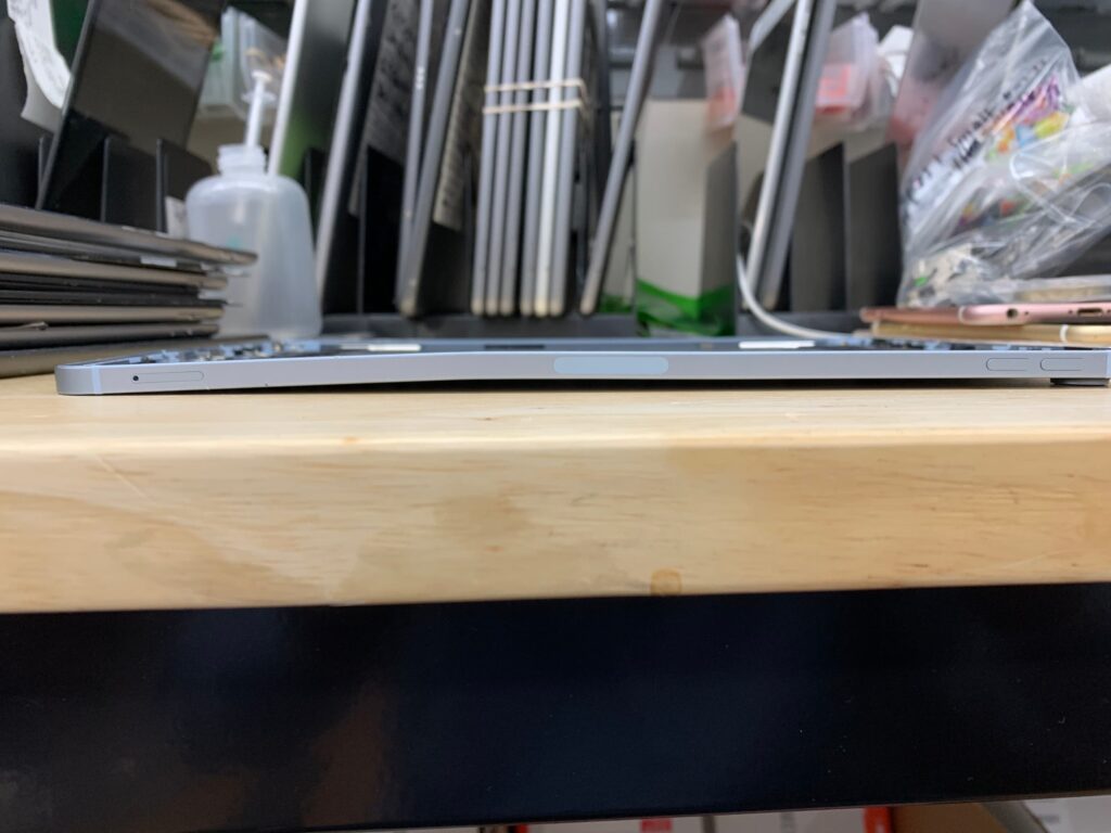 iPad Air 4 Bent Housing